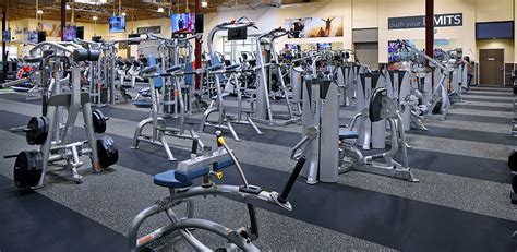 24 Hour Gym Equipment and Amenities