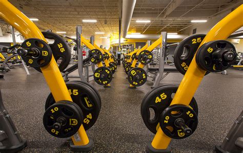 Chuze Fitness Amenities