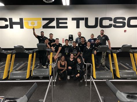 Chuze Fitness Hours