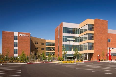 Kaiser Westside Medical Center Community Involvement