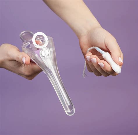 Speculum Insertion