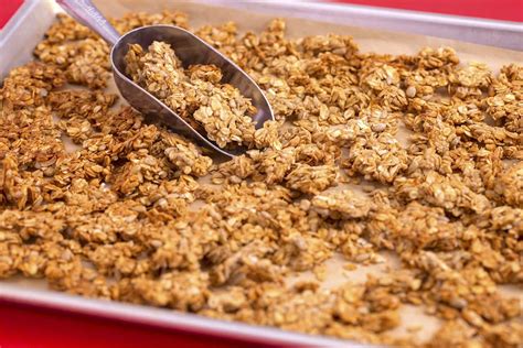 Choosing healthy granola
