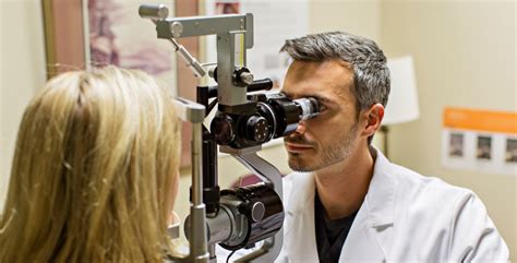 eye doctors near me