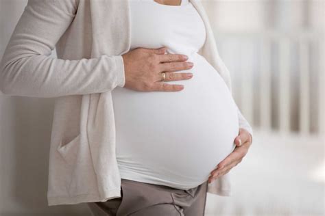healthy pregnancy belly