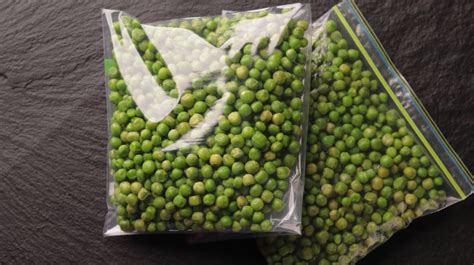 how to choose and store green peas