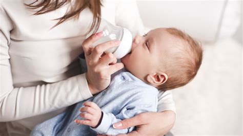 How To Monitor Baby Hiccups