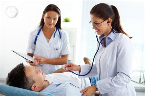 internal medicine specialists job outlook
