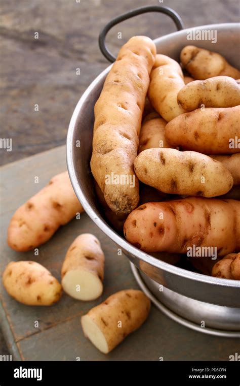 preparing raw potatoes for consumption