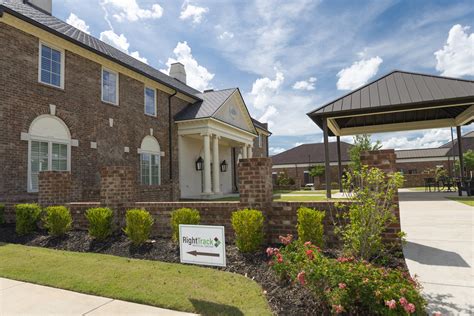 The Right Track Medical Group Care