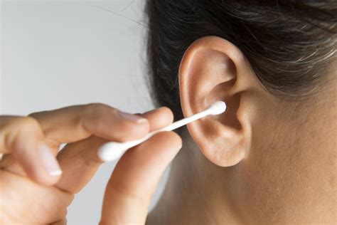Risks and Complications of Ear Wax Cleaning