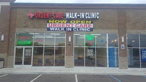 tips for finding the best doctors open near me now