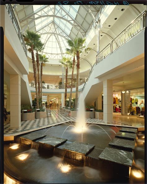 Tysons Corner Center Contact Information